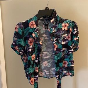 SOLD Hawaiian Button Up Shirt